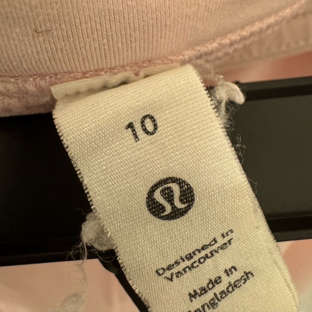 Lululemon Find Your Pace High-Rise Lined Short 3" Strawberry Milkshake - Picture 5 of 6